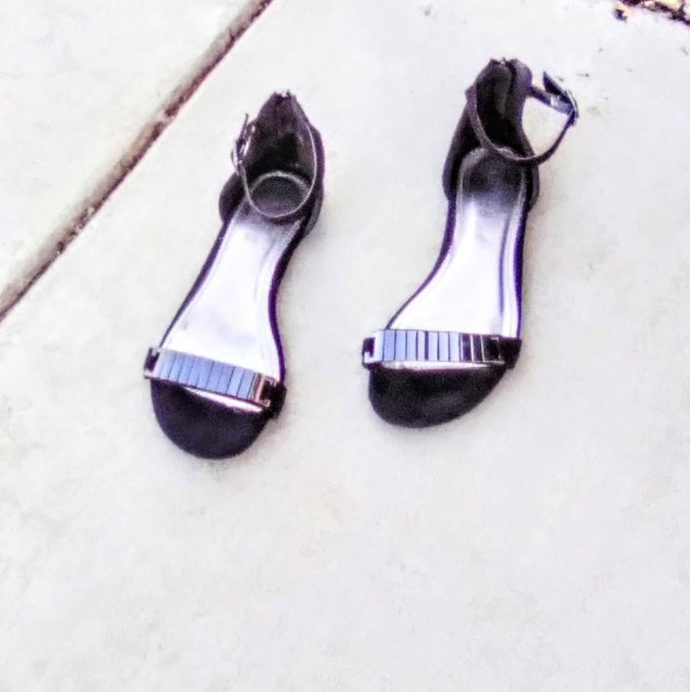 Guess black strappy sandal